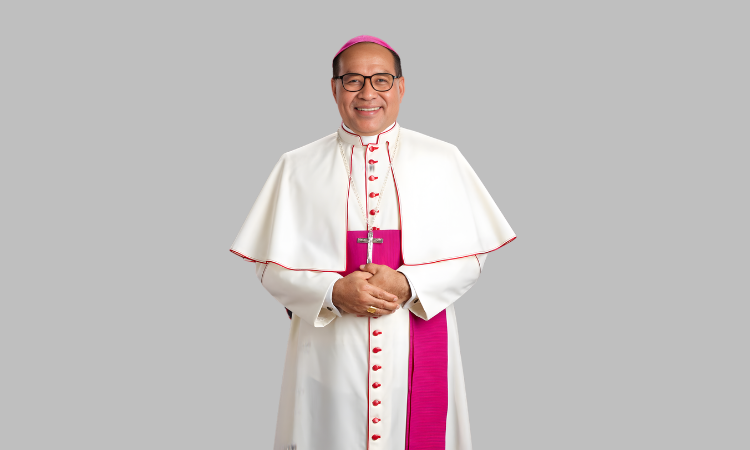 Manggarai, Katolik Manggarai, Uskup ManggaraiRuteng, Katolik Ruteng, Katolik Flores, Uskup Sipri, Uskup Sipri Hormat, Mgr Siprianus Hormat, Katedral Ruteng, KWI, Komsos Ruteng, Komsos KWI